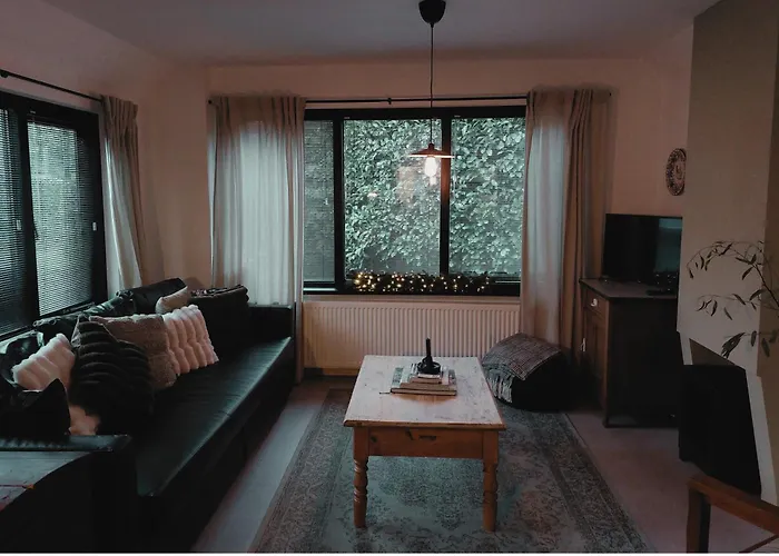 Сasa de vacaciones Hottub - Wellnesshuisje - Bos - Oudveluwe *